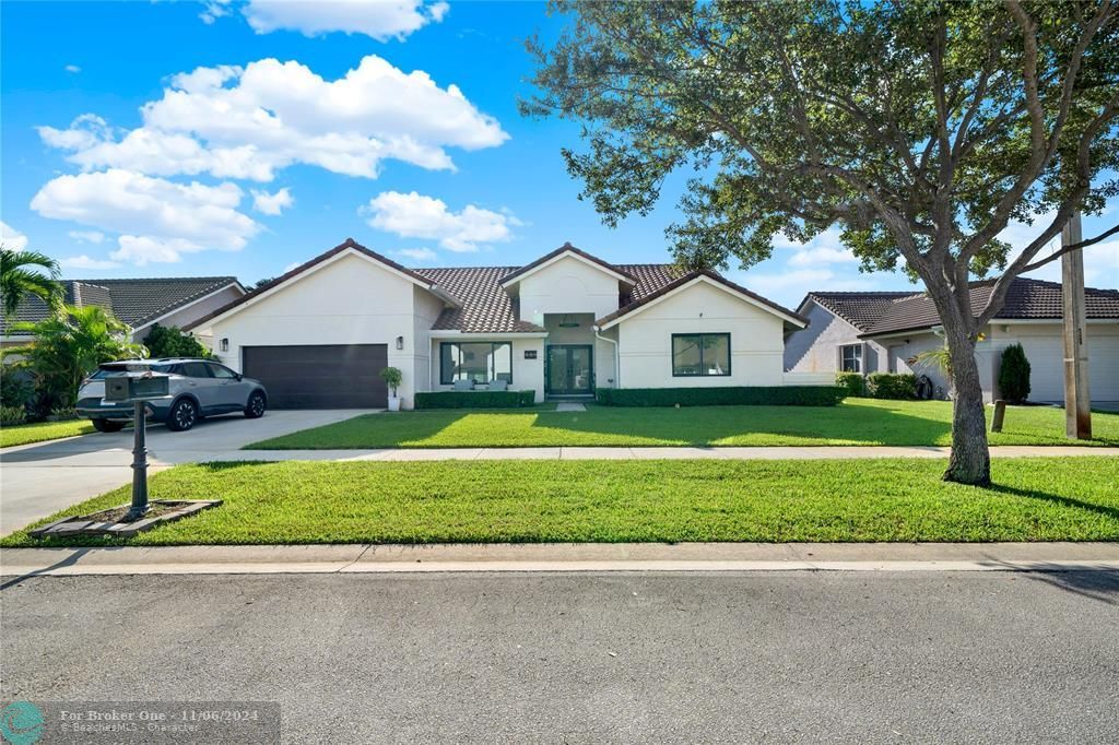 Active With Contract: $820,000 (4 beds, 2 baths, 2839 Square Feet)