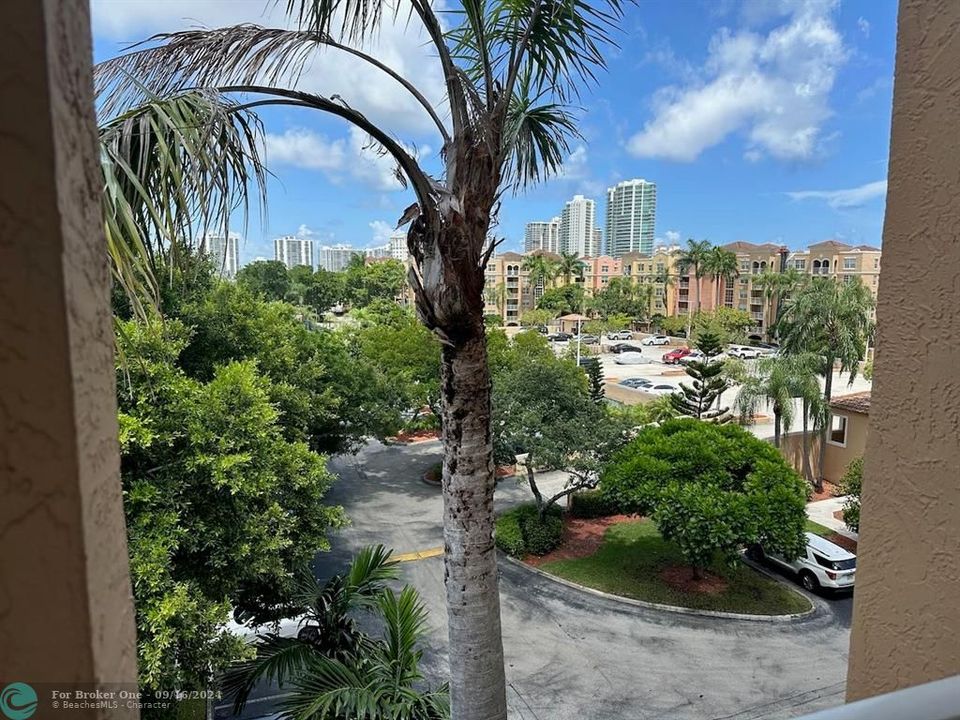 For Sale: $579,000 (3 beds, 2 baths, 1350 Square Feet)