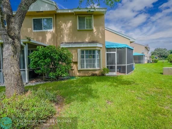 Active With Contract: $430,000 (3 beds, 2 baths, 1428 Square Feet)