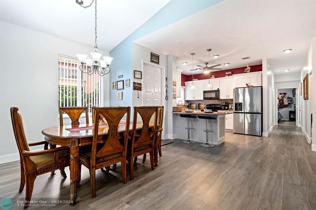 For Sale: $609,900 (3 beds, 2 baths, 1336 Square Feet)