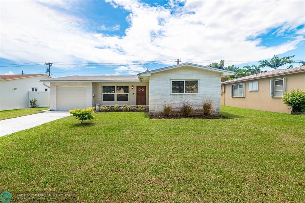 For Sale: $599,900 (3 beds, 2 baths, 1668 Square Feet)