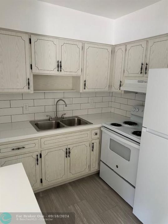 For Rent: $1,795 (1 beds, 1 baths, 622 Square Feet)