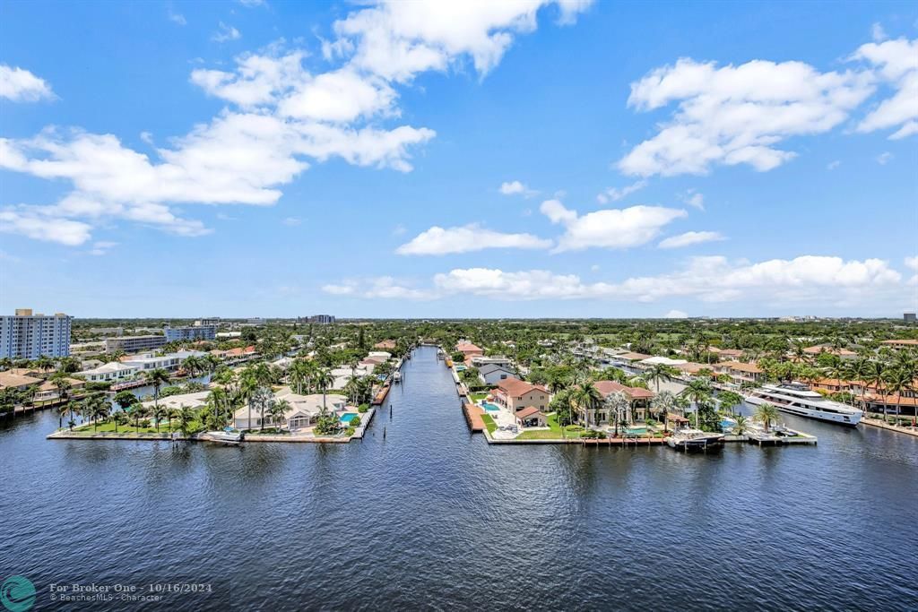 For Sale: $525,000 (3 beds, 2 baths, 1400 Square Feet)