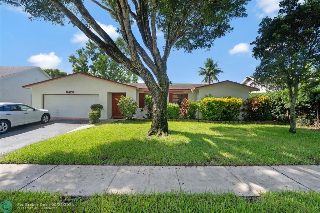 For Sale: $660,000 (4 beds, 2 baths, 2109 Square Feet)