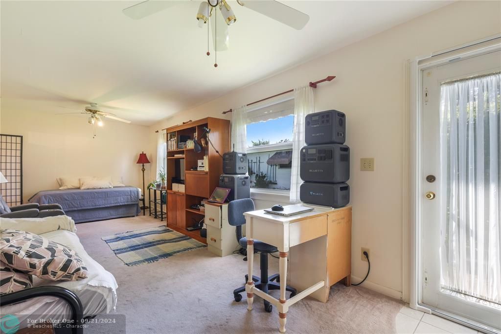 For Sale: $357,000 (2 beds, 2 baths, 1587 Square Feet)