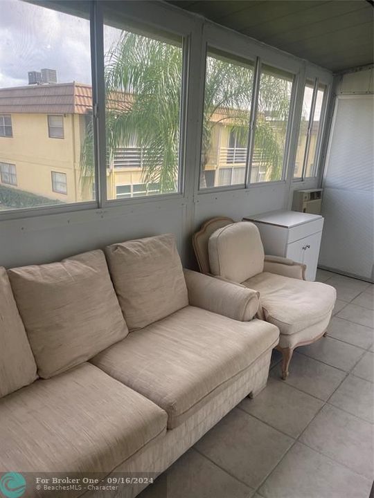 En Venta: $159,900 (2 camas, 2 baños, 907 Pies cuadrados)