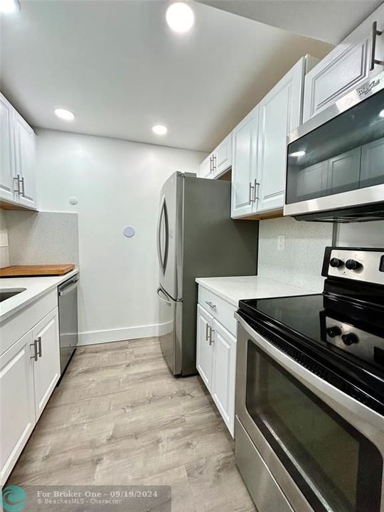 For Rent: $1,650 (1 beds, 1 baths, 610 Square Feet)