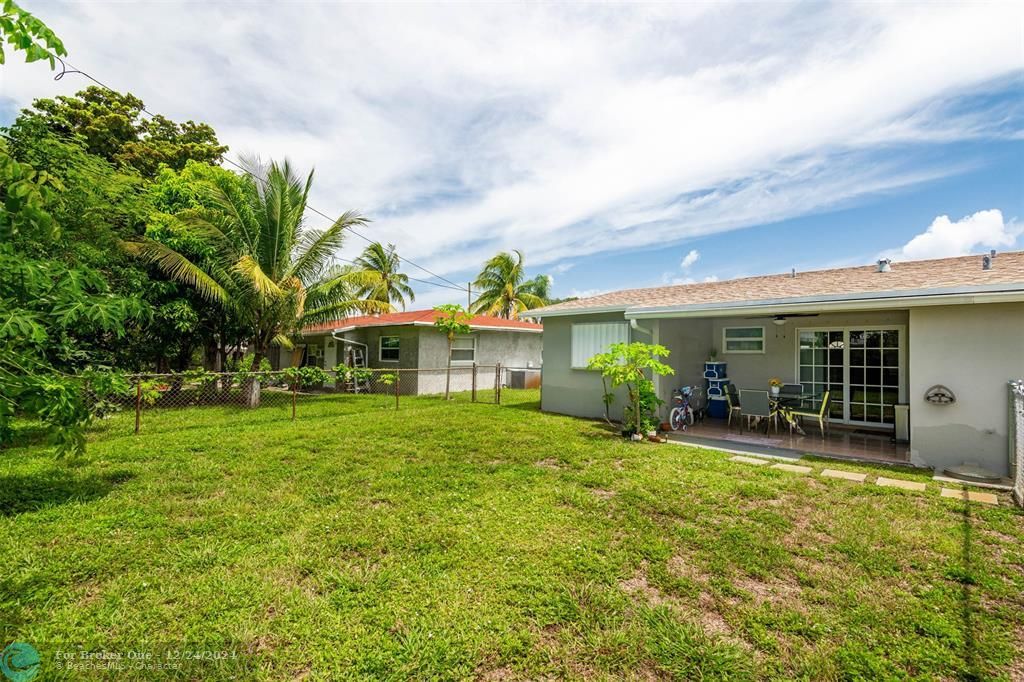 Active With Contract: $685,000 (0 beds, 0 baths, 1600 Square Feet)