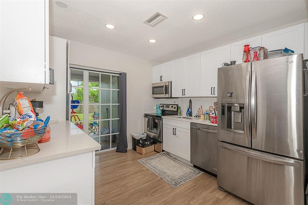 Active With Contract: $685,000 (0 beds, 0 baths, 1600 Square Feet)