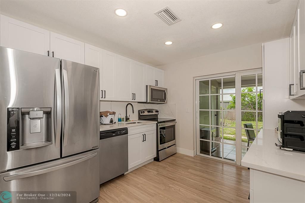 Active With Contract: $685,000 (0 beds, 0 baths, 1600 Square Feet)