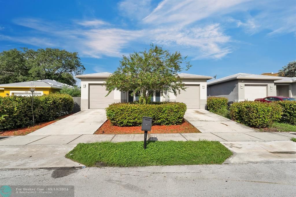 For Sale: $540,000 (3 beds, 2 baths, 1709 Square Feet)