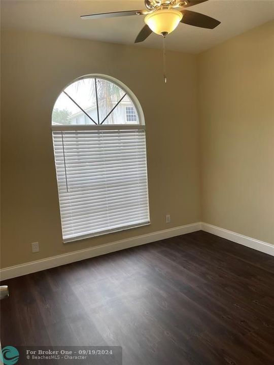 For Rent: $3,500 (3 beds, 2 baths, 1884 Square Feet)