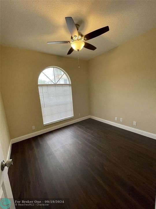 For Rent: $3,500 (3 beds, 2 baths, 1884 Square Feet)