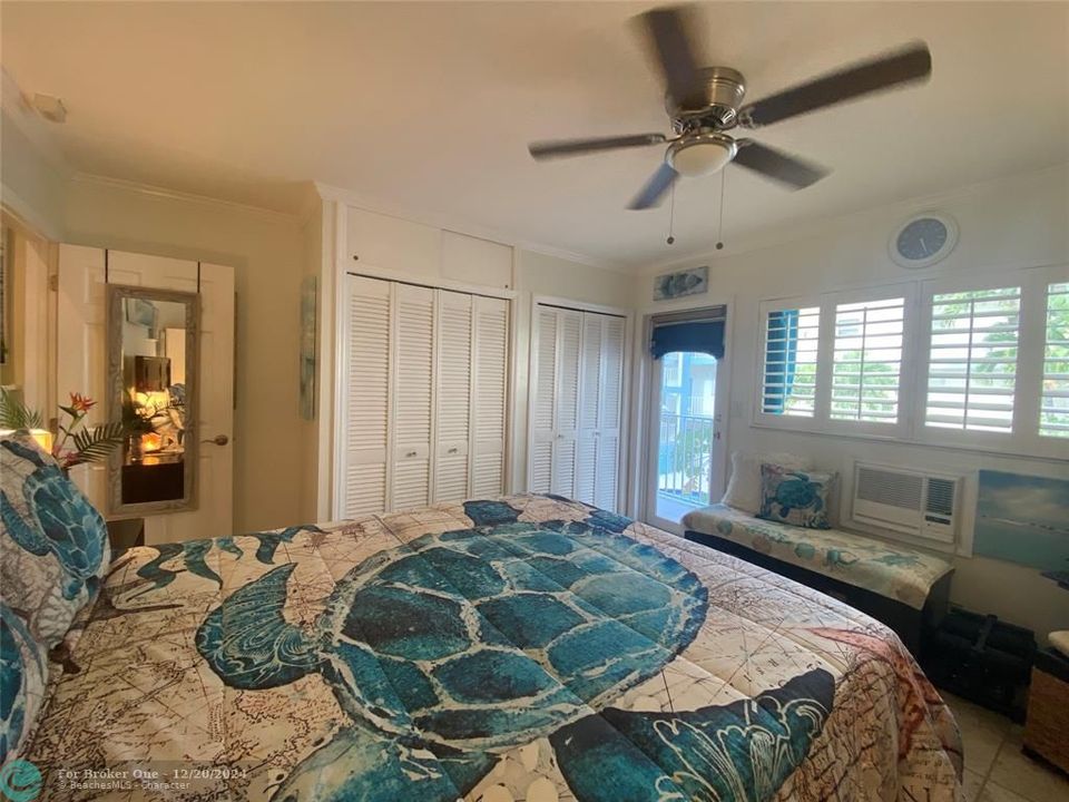 Active With Contract: $2,200 (1 beds, 1 baths, 600 Square Feet)