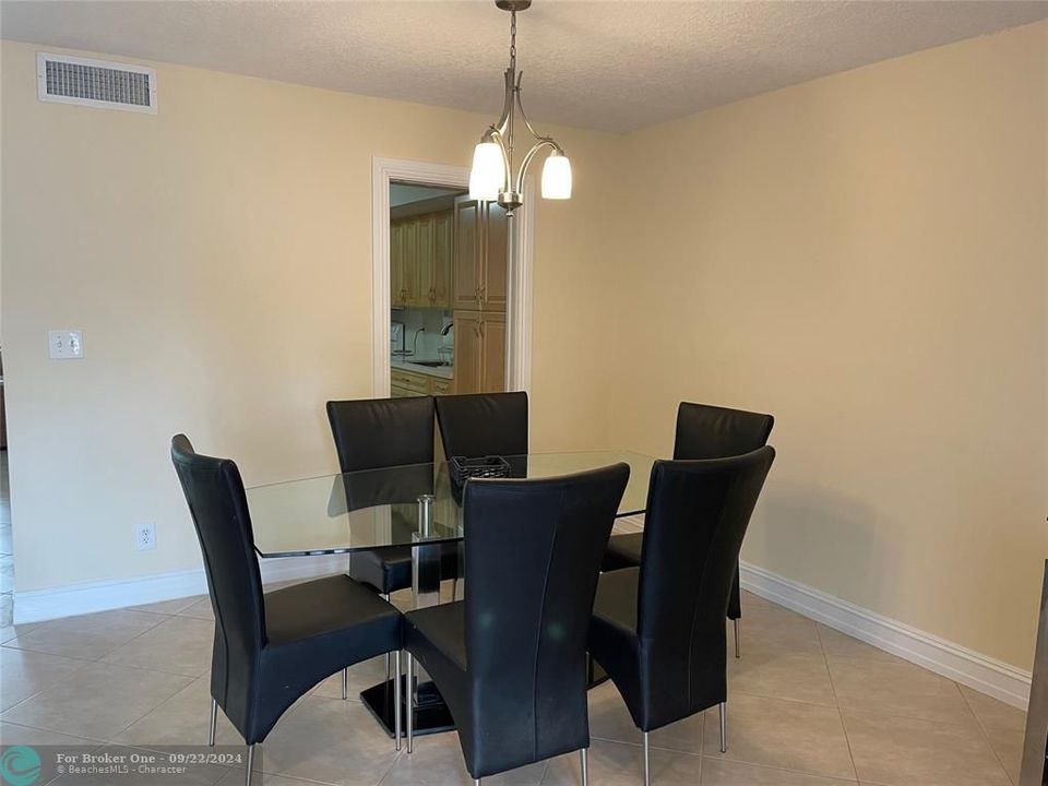 For Sale: $459,900 (4 beds, 2 baths, 2100 Square Feet)