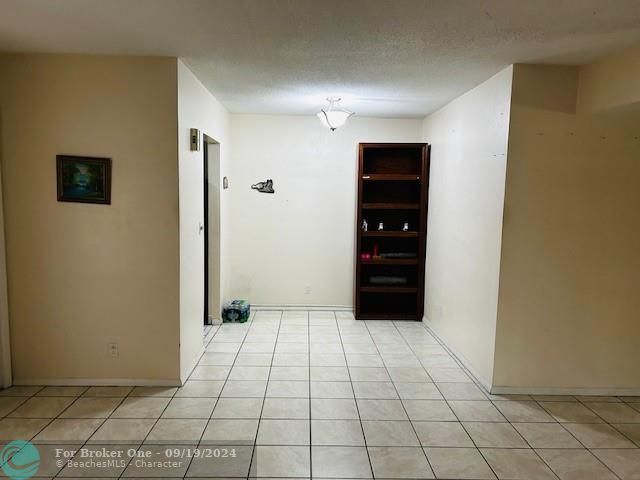 For Rent: $1,900 (2 beds, 2 baths, 828 Square Feet)