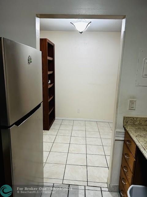 For Rent: $1,900 (2 beds, 2 baths, 828 Square Feet)