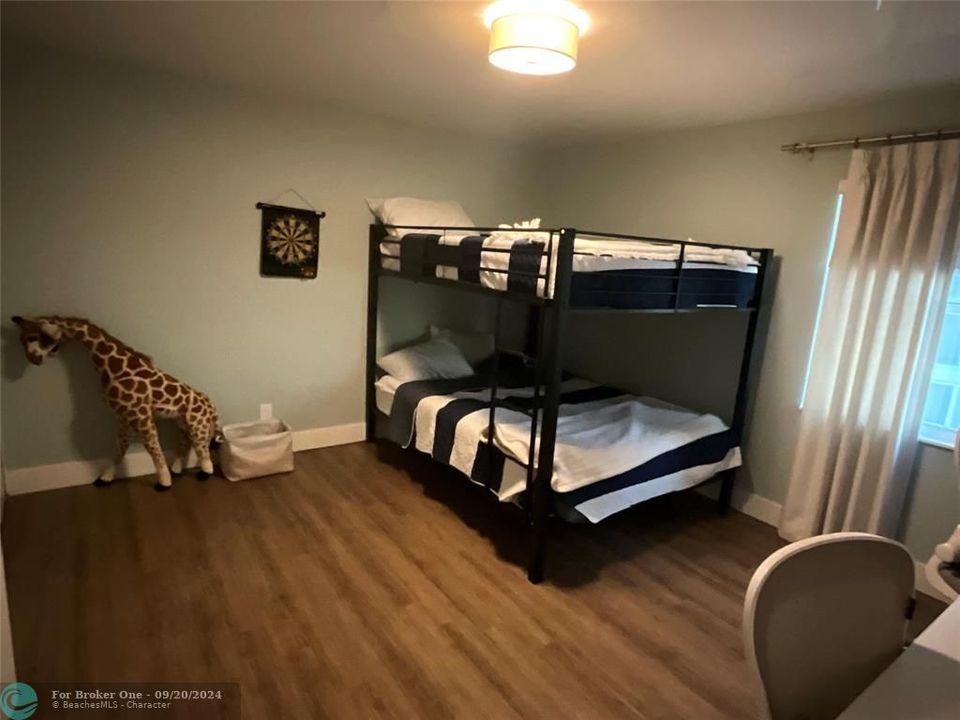 For Rent: $7,000 (2 beds, 2 baths, 1201 Square Feet)