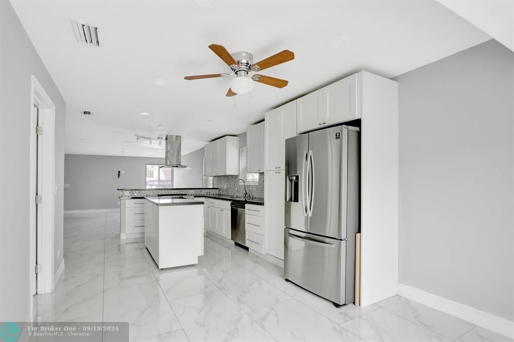 Active With Contract: $3,500 (3 beds, 2 baths, 0 Square Feet)