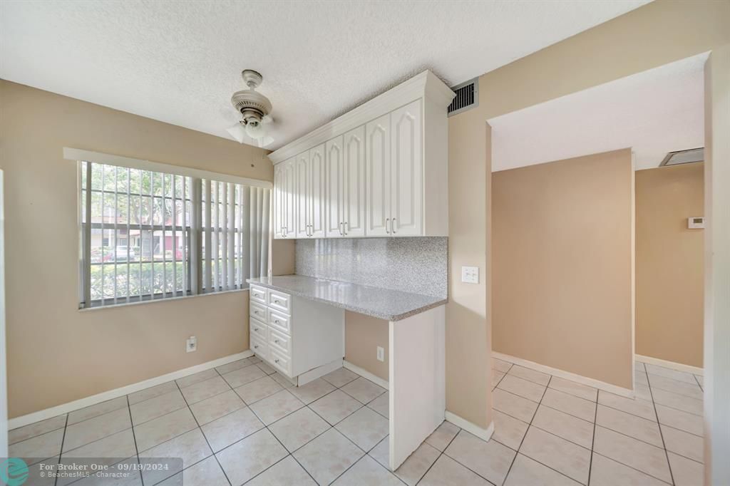 For Rent: $2,200 (2 beds, 2 baths, 1192 Square Feet)