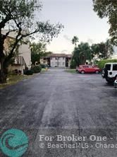 For Sale: $175,000 (2 beds, 2 baths, 1019 Square Feet)