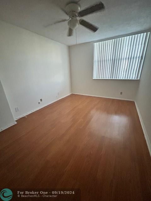 For Rent: $3,800 (2 beds, 2 baths, 1220 Square Feet)