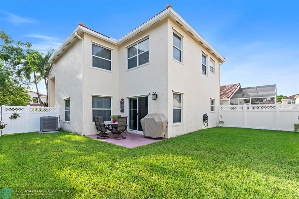 Active With Contract: $525,000 (3 beds, 2 baths, 1639 Square Feet)