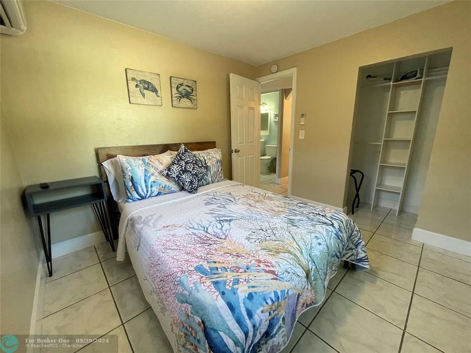 For Rent: $4,600 (3 beds, 2 baths, 1254 Square Feet)