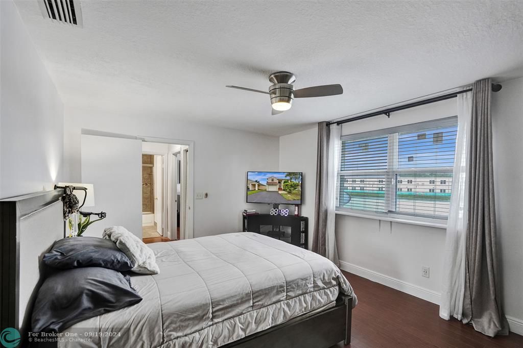 Active With Contract: $499,900 (3 beds, 2 baths, 1628 Square Feet)