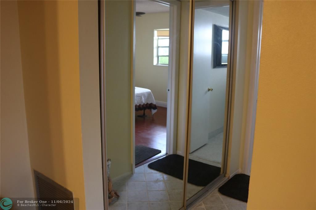 For Rent: $1,700 (2 beds, 2 baths, 1320 Square Feet)