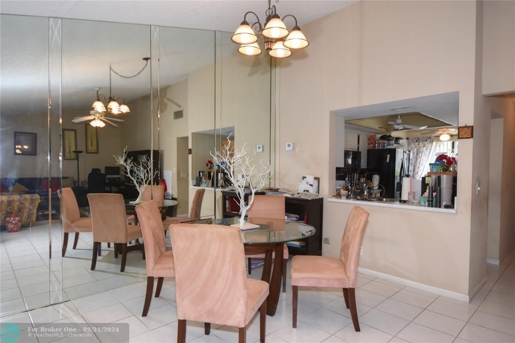 For Sale: $364,000 (2 beds, 2 baths, 1470 Square Feet)