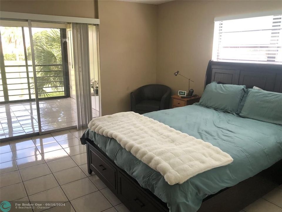 En Venta: $310,000 (2 camas, 2 baños, 1651 Pies cuadrados)