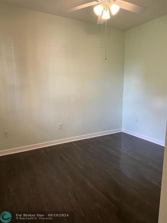 For Rent: $4,500 (3 beds, 2 baths, 1401 Square Feet)