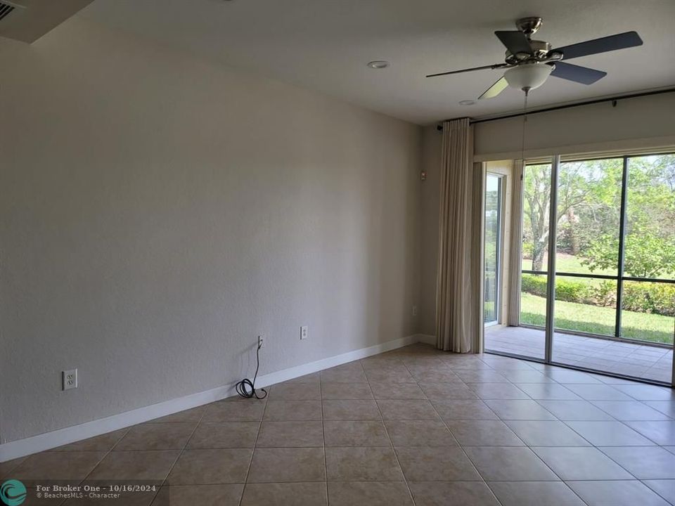 For Rent: $4,500 (3 beds, 2 baths, 1401 Square Feet)