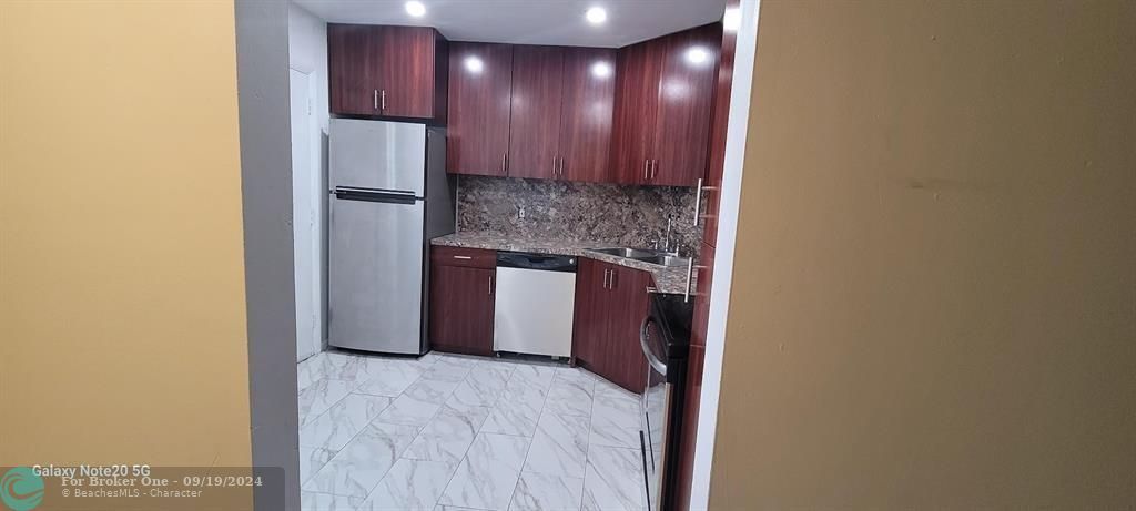 En Venta: $160,000 (2 camas, 2 baños, 1200 Pies cuadrados)