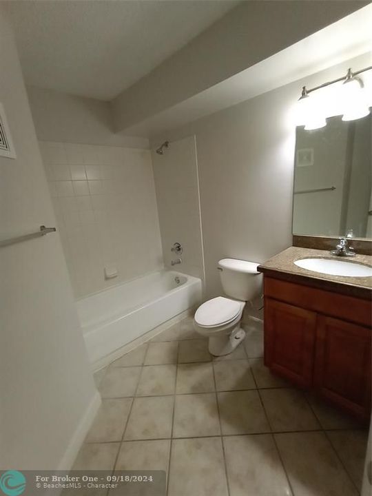 For Rent: $2,100 (2 beds, 2 baths, 1246 Square Feet)