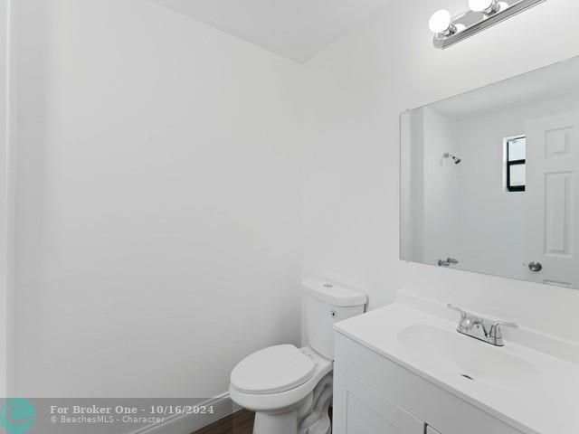 For Sale: $375,000 (2 beds, 2 baths, 1468 Square Feet)