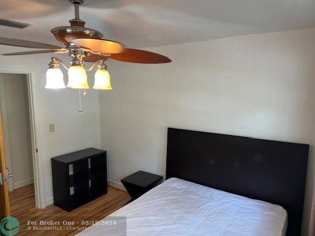 For Rent: $3,700 (3 beds, 2 baths, 1835 Square Feet)