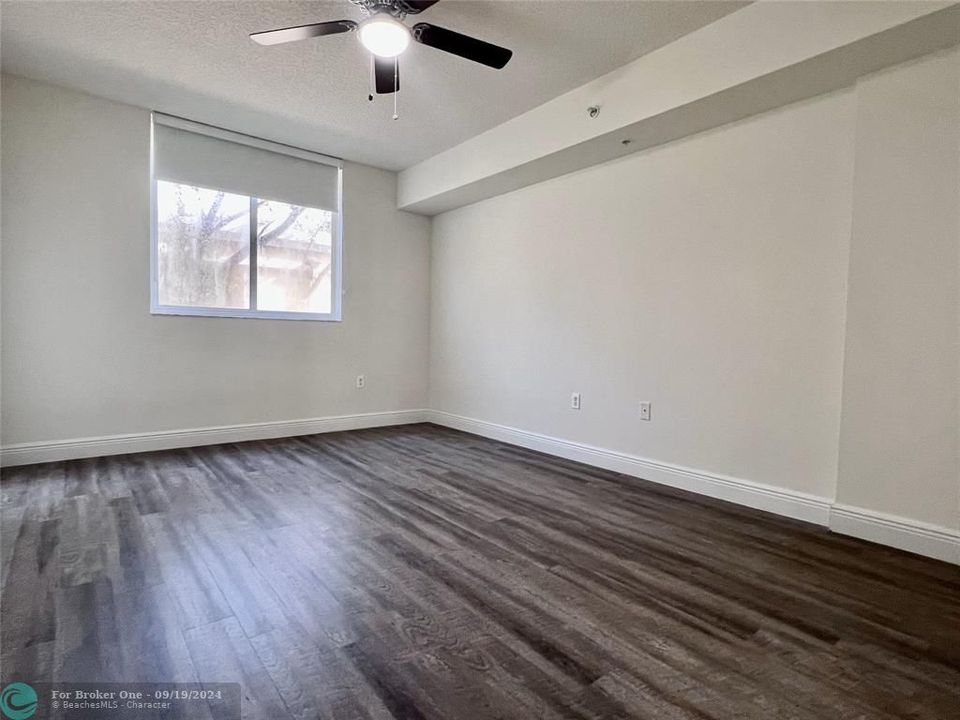 For Rent: $2,749 (2 beds, 2 baths, 1008 Square Feet)