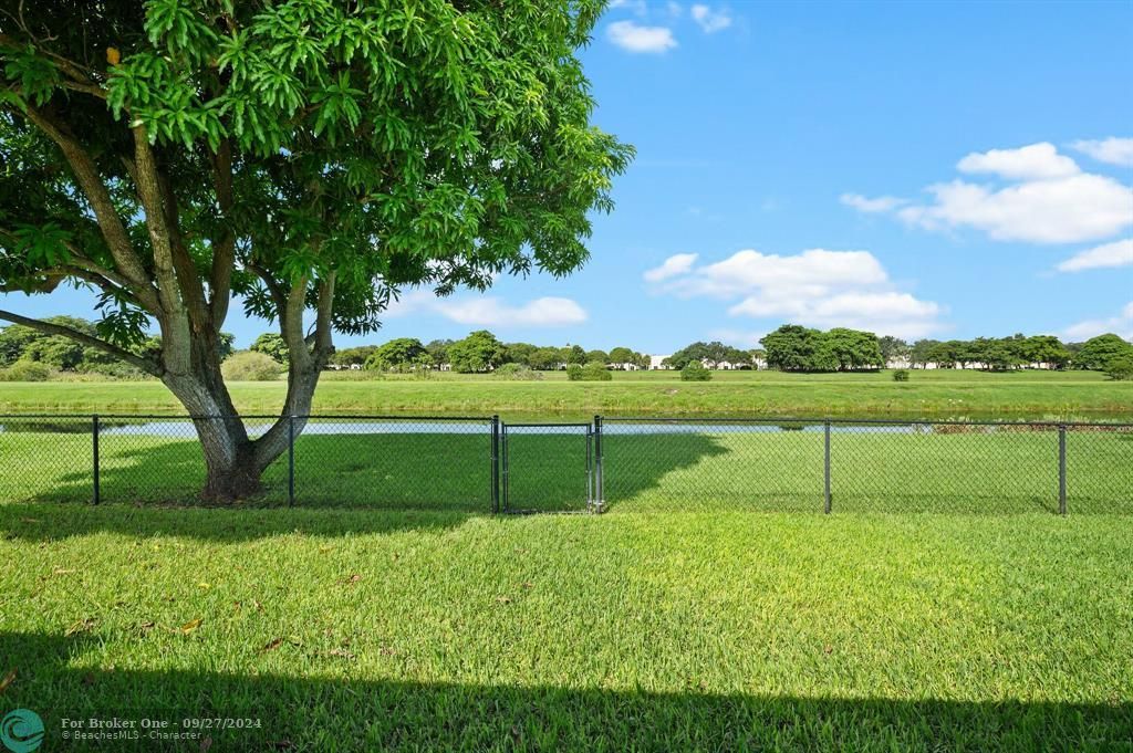 For Sale: $835,000 (4 beds, 2 baths, 2547 Square Feet)