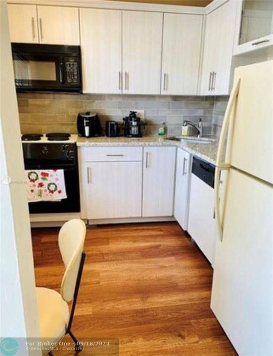 Recently Rented: $1,400 (1 beds, 1 baths, 660 Square Feet)