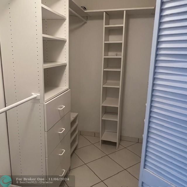 В аренду: $3,600 (3 спален, 2 ванн, 1452 Квадратных фут)