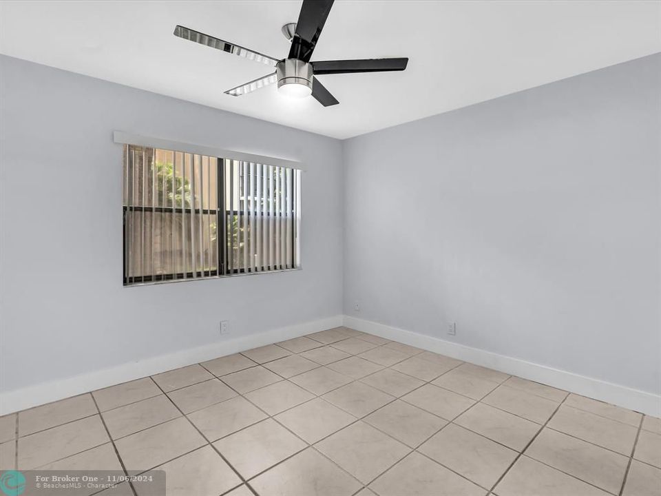 Active With Contract: $2,250 (2 beds, 2 baths, 1395 Square Feet)