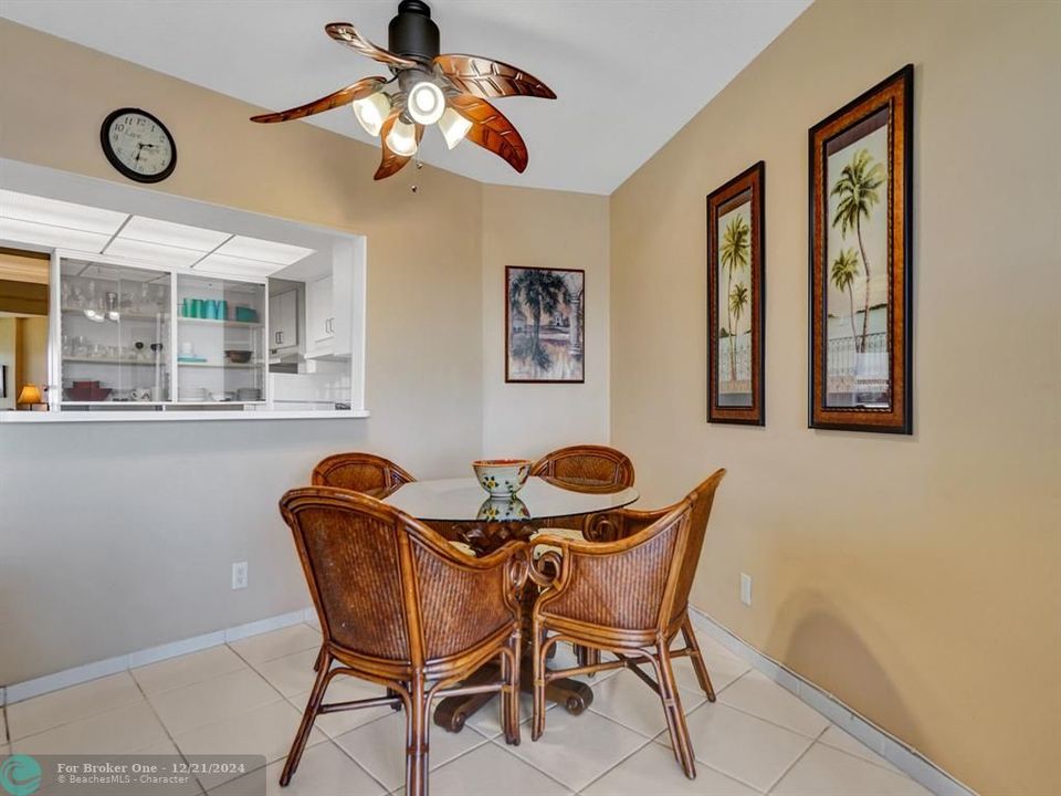 Active With Contract: $3,000 (1 beds, 1 baths, 825 Square Feet)