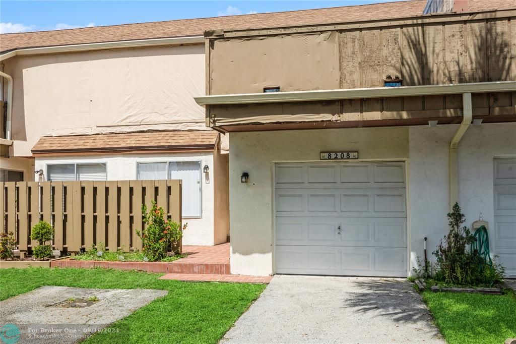 For Sale: $330,000 (3 beds, 2 baths, 1520 Square Feet)