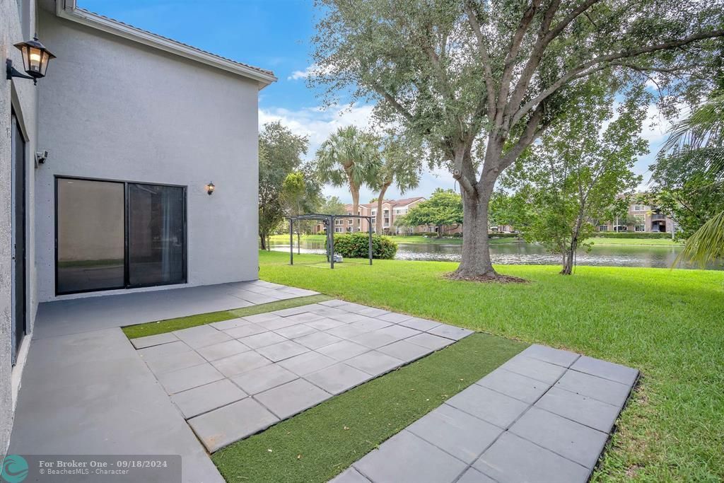 Active With Contract: $710,000 (4 beds, 3 baths, 2534 Square Feet)