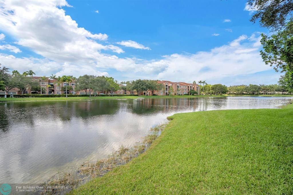 Active With Contract: $710,000 (4 beds, 3 baths, 2534 Square Feet)