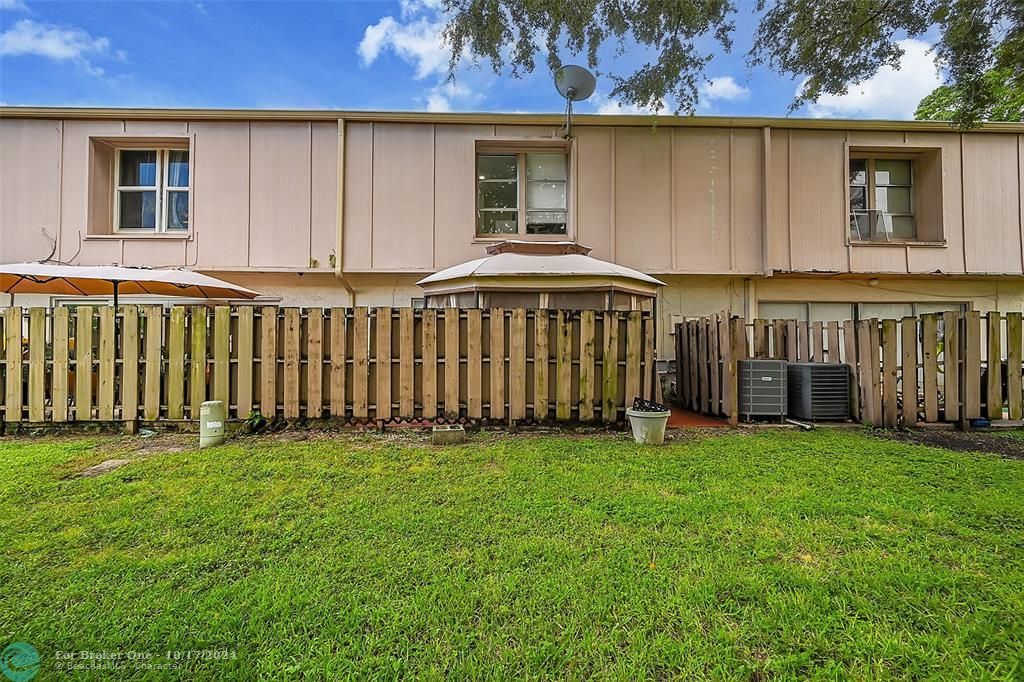 For Sale: $255,000 (3 beds, 2 baths, 1780 Square Feet)