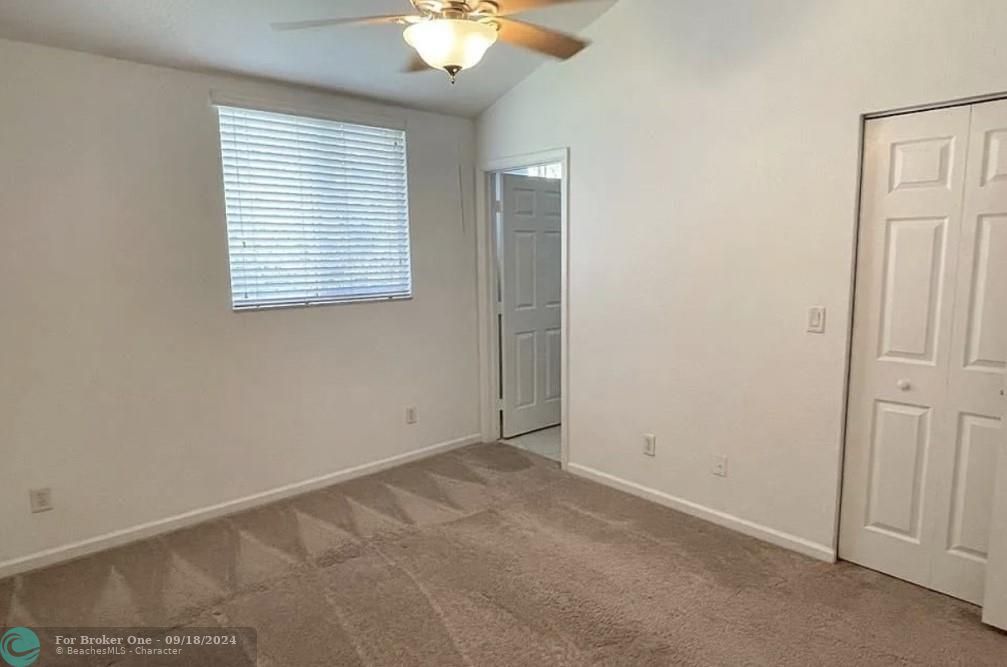 For Rent: $2,495 (3 beds, 3 baths, 1400 Square Feet)