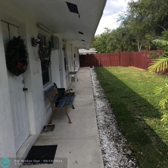 For Sale: $2,000 (2 beds, 1 baths, 2175 Square Feet)